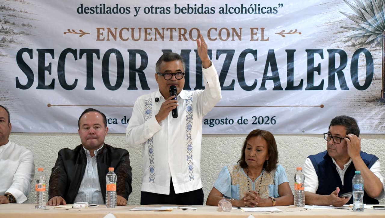 Busca diputado Carol Antonio Altamirano un IEPS justo para pequeños productores de mezcal
