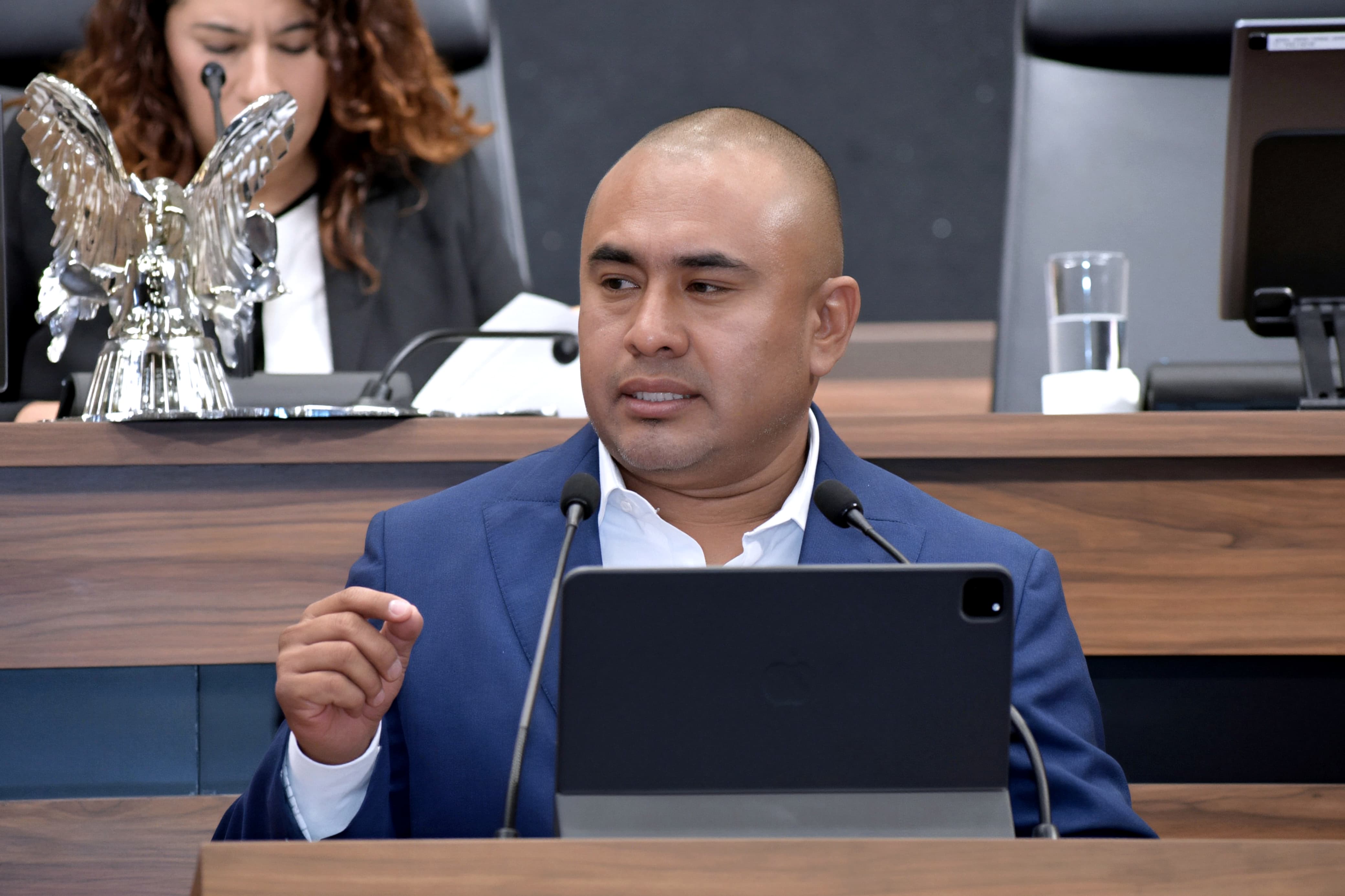 Diputado Dante Montaño pide frenar fiestas clandestinas en Oaxaca