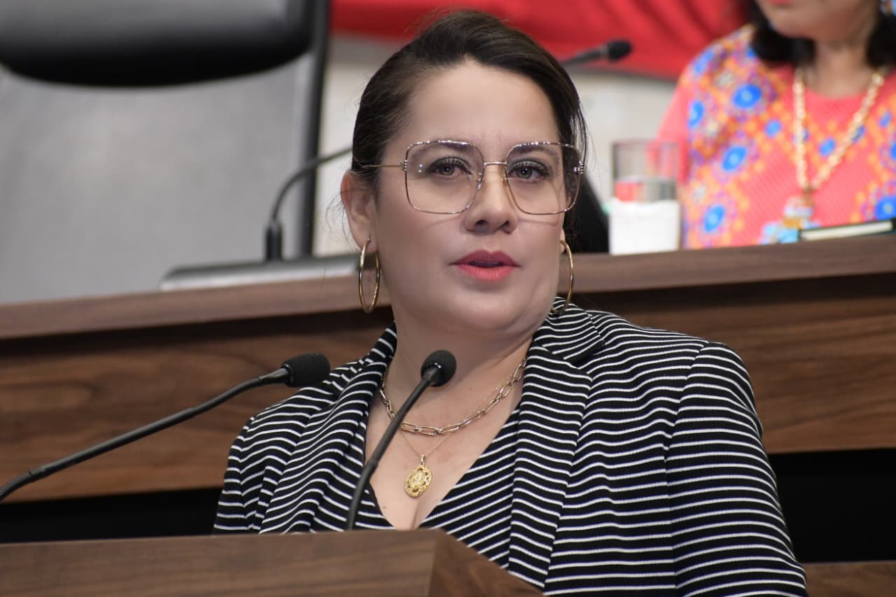 Presenta Naty Díaz iniciativa para el Código de Ética Parlamentaria