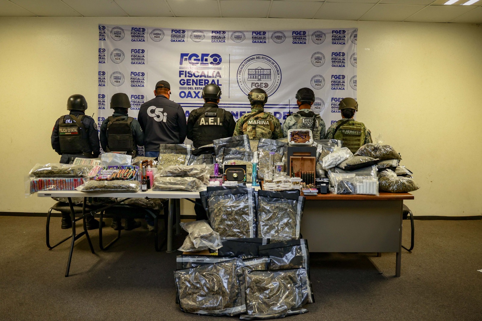 Desmantelan punto de narcomenudeo, aseguran más de 30 kilos de drogas; hallan “tienda cannábica” en Centro Histórico de la capital: Fiscalía de Oaxaca
