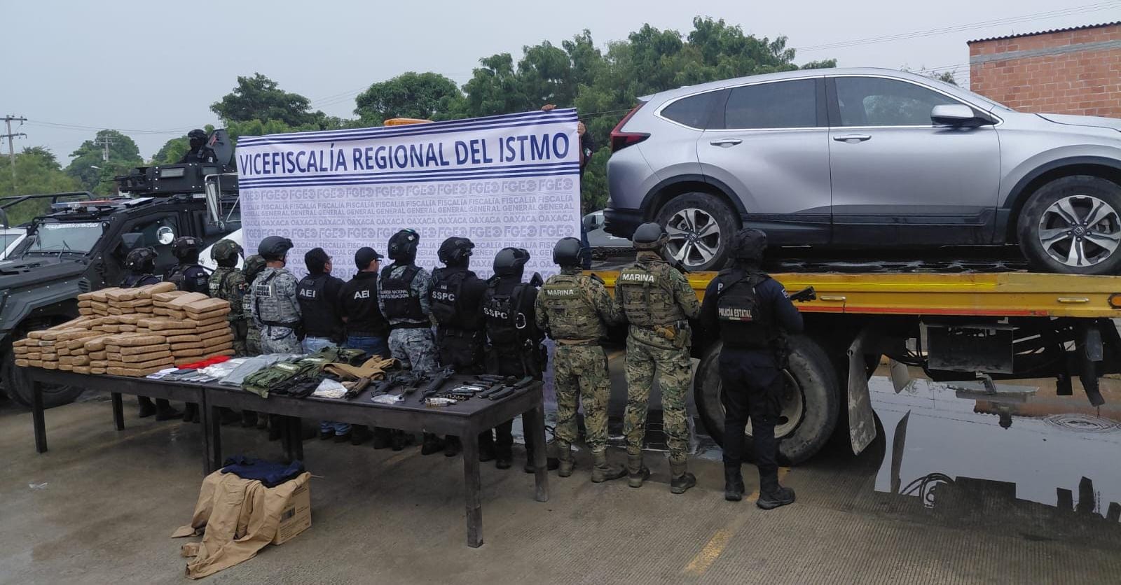 Golpe histórico en el Istmo: Fiscalía de Oaxaca junto a Fuerzas Federales y Estatales desmantelan centro de operaciones de narcomenudeo, aseguran más de 160 paquetes de drogas y armas en Juchitán